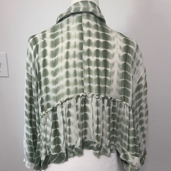Shop Neighbor women's S button front tye dye peplum crop long sleeve EUC - Picture 3 of 8